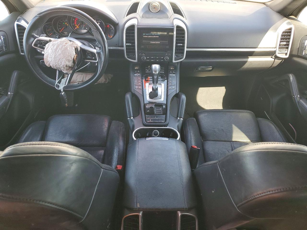 2017 PORSCHE CAYENNE photo 8