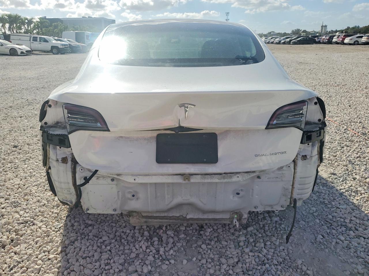 2022 TESLA MODEL 3 photo 11