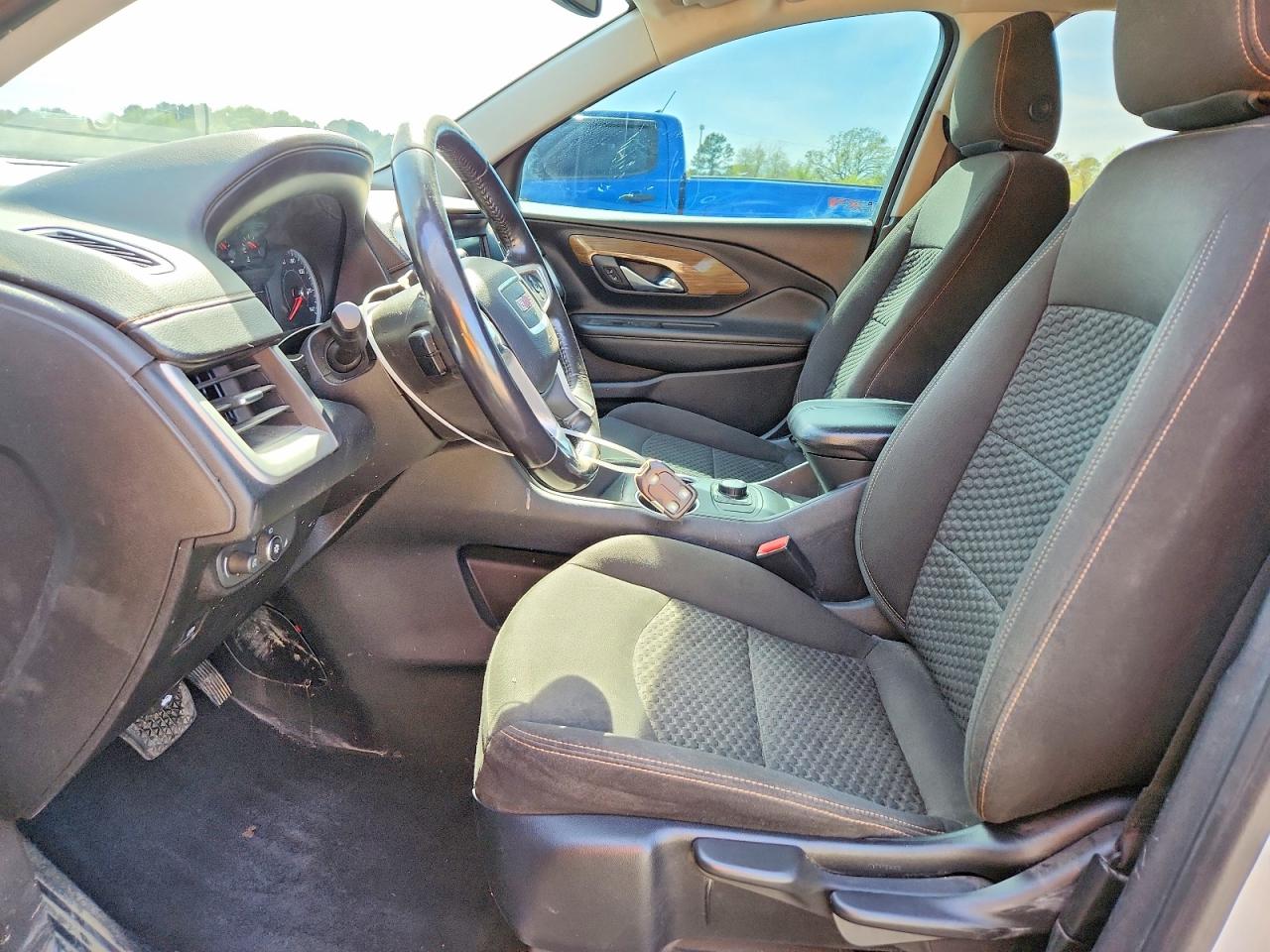 2018 GMC TERRAIN SLE photo 19