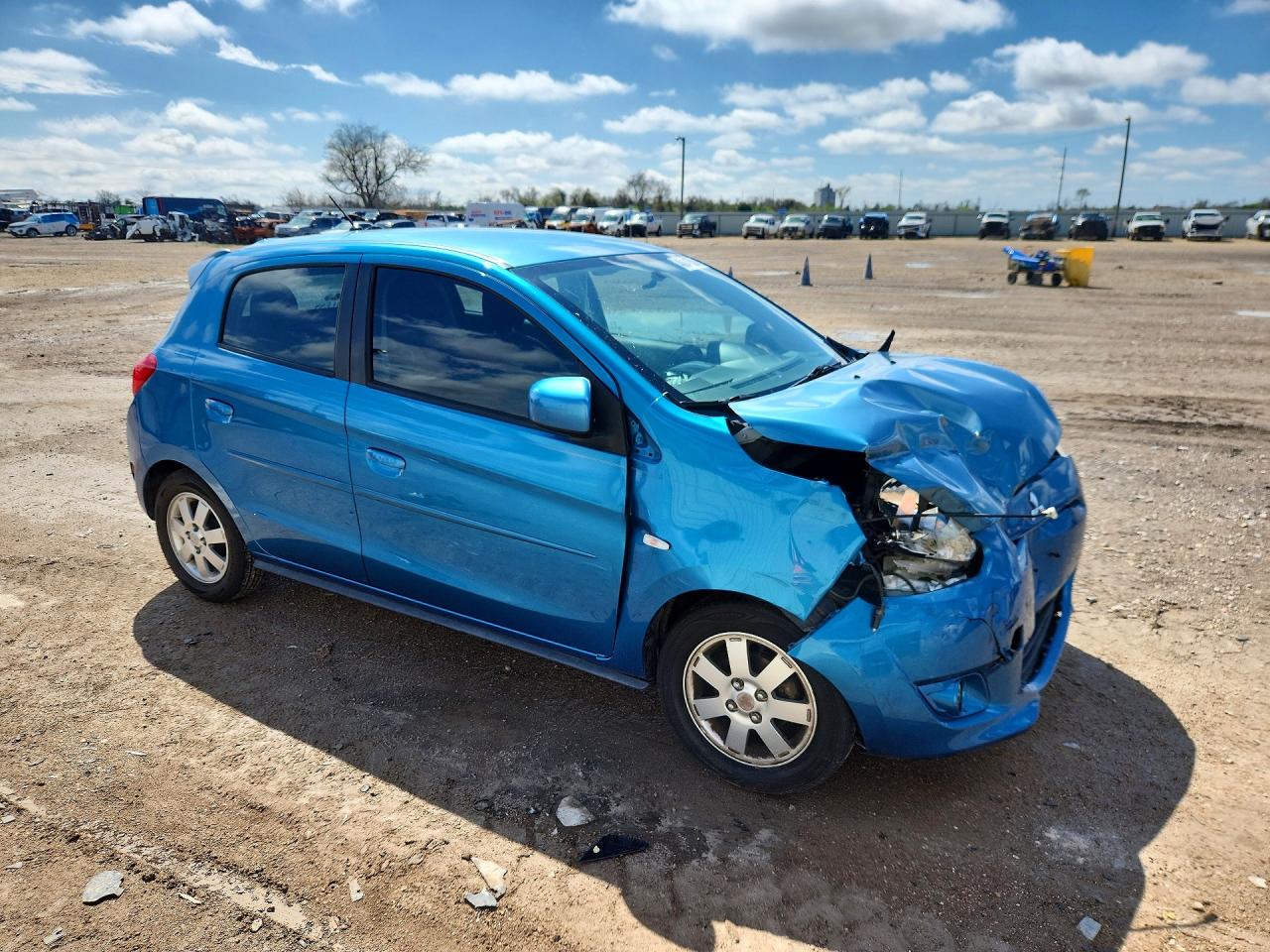 2015 MITSUBISHI MIRAGE ES photo 4