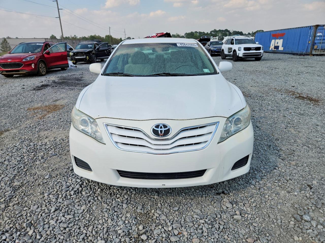 2011 TOYOTA CAMRY photo 5