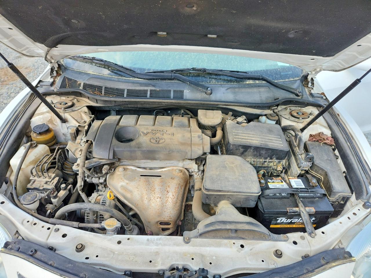 2011 TOYOTA CAMRY photo 11