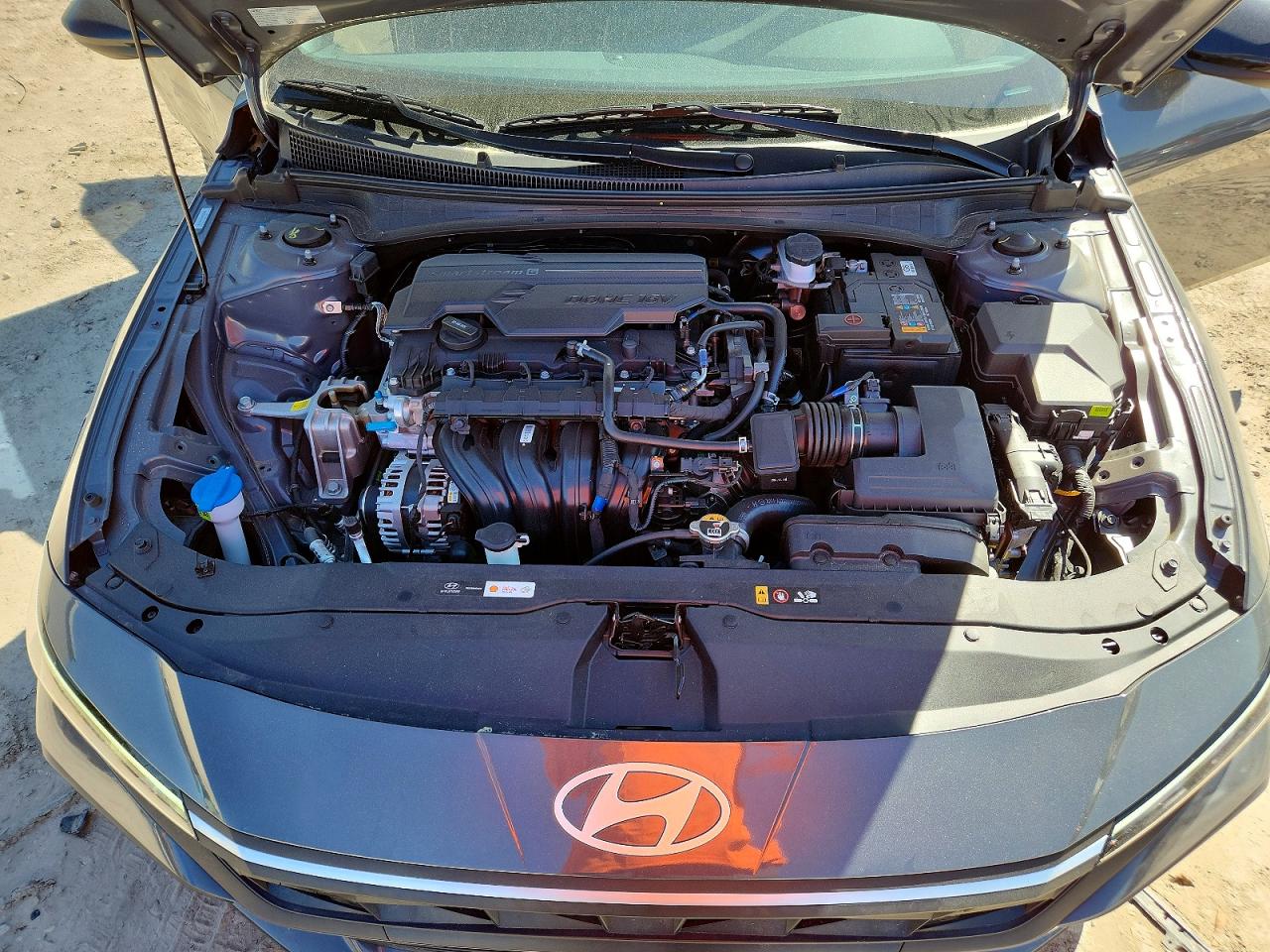 2025 HYUNDAI ELANTRA SEL SPORT photo 21