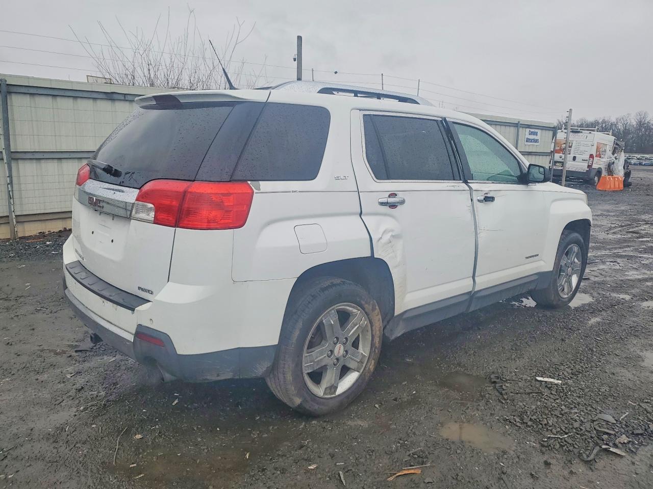 2012 GMC TERRAIN SLT photo 5