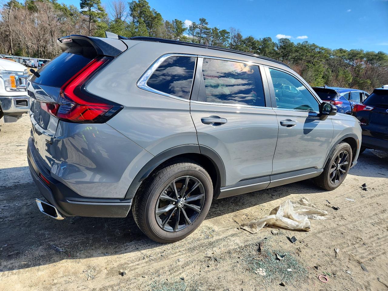 2024 HONDA CR-V SPORT photo 3