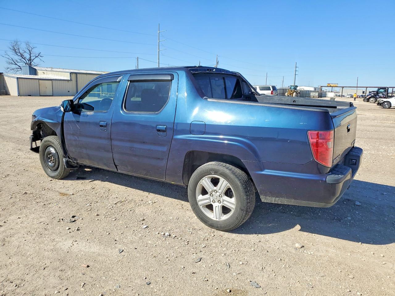 2011 HONDA RIDGELINE RTL photo 2