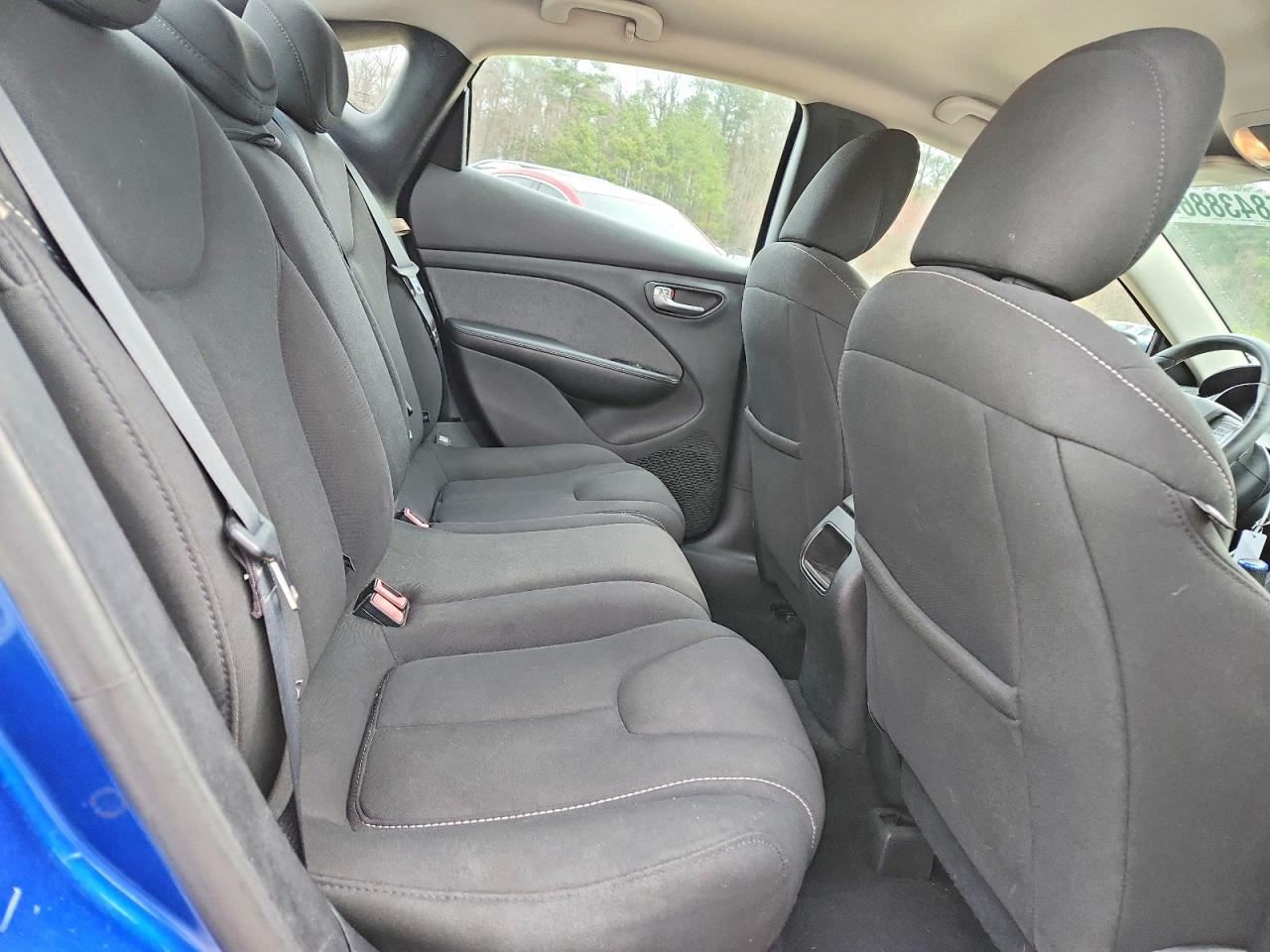 2013 DODGE DART SXT photo 10