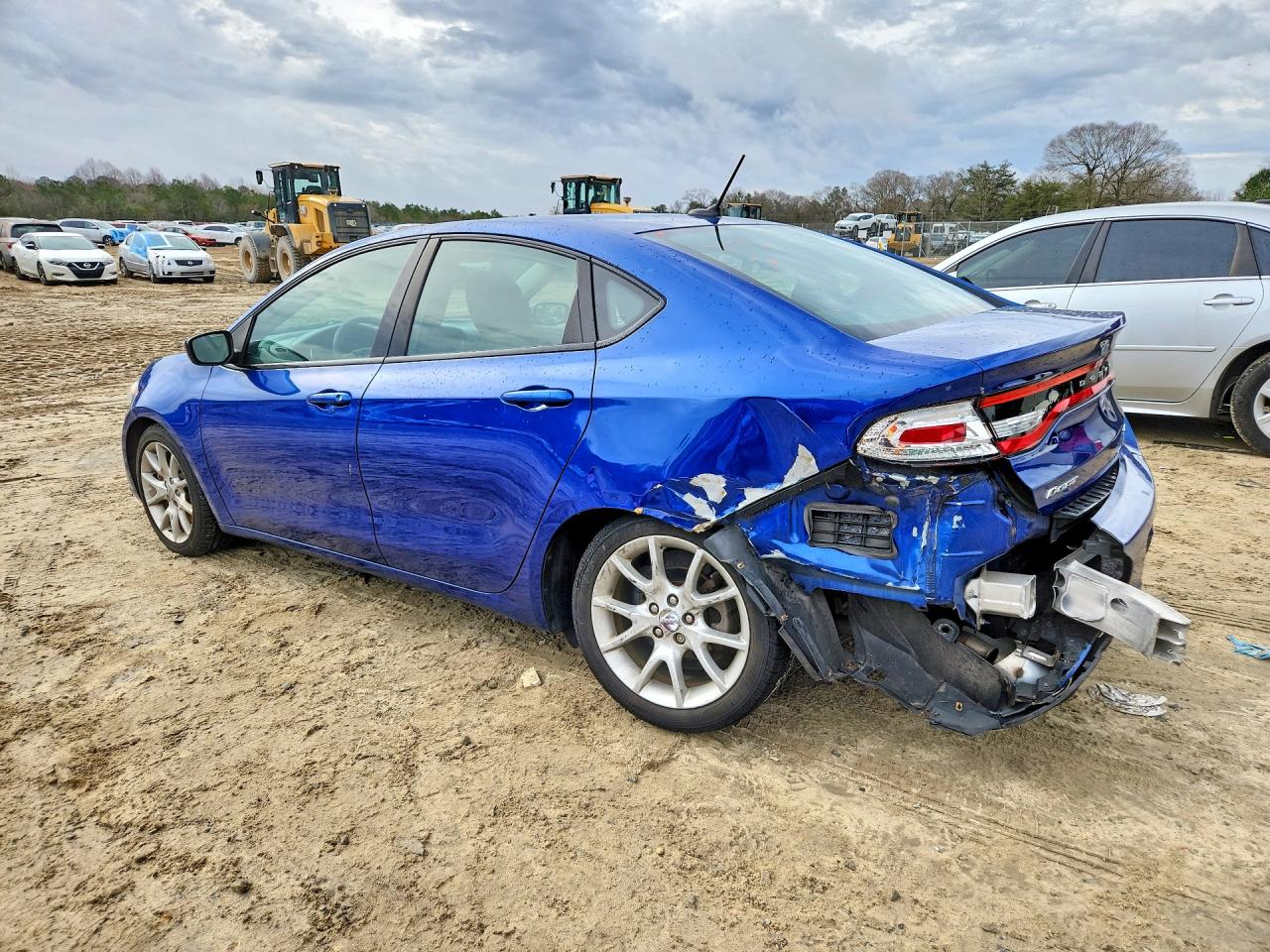 2013 DODGE DART SXT photo 2