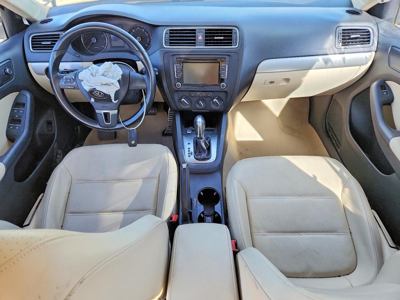 2014 VOLKSWAGEN JETTA SE photo 15