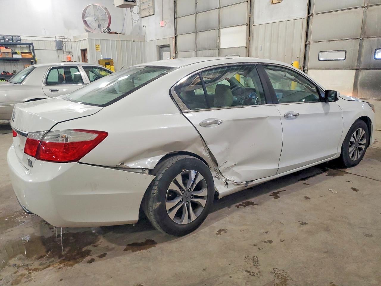 2015 HONDA ACCORD LX photo 3