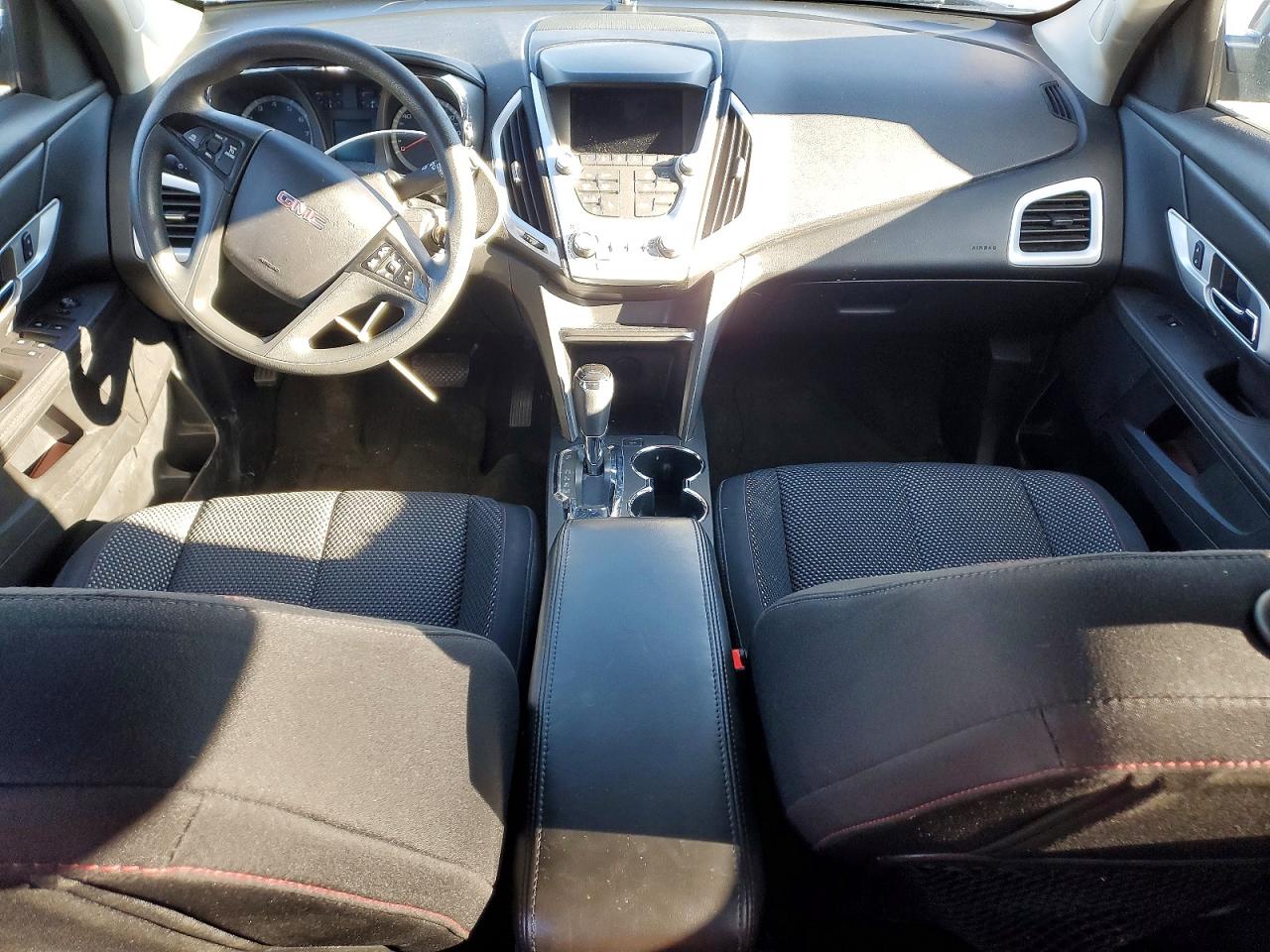 2017 GMC TERRAIN SLE photo 8