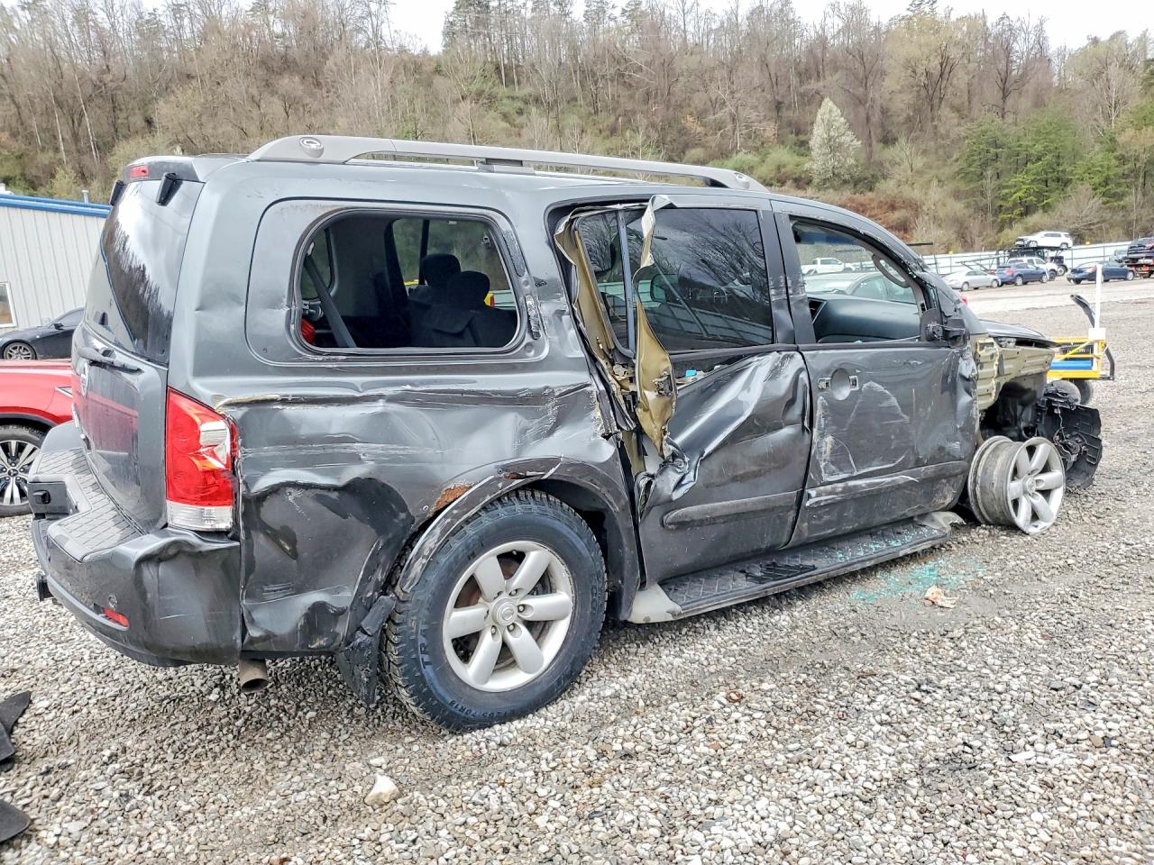 2011 NISSAN ARMADA SV photo 3