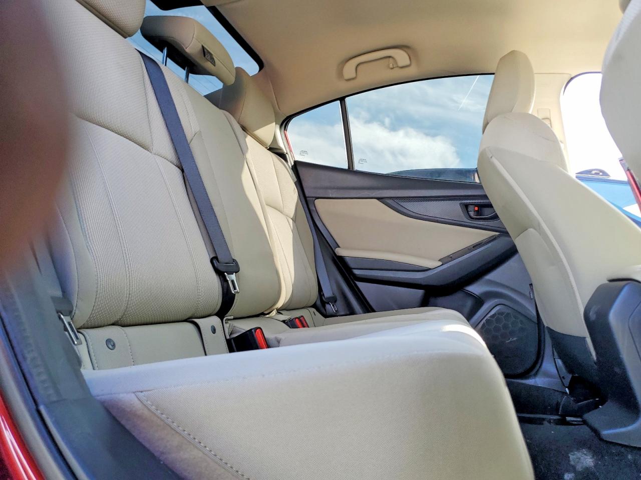 2019 SUBARU IMPREZA photo 19
