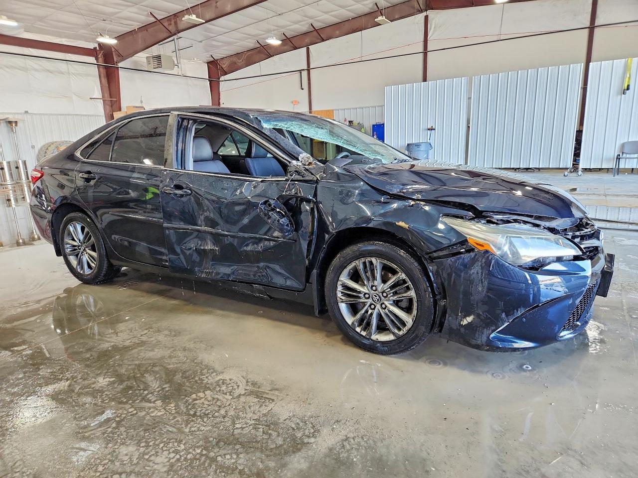 2017 TOYOTA CAMRY photo 7