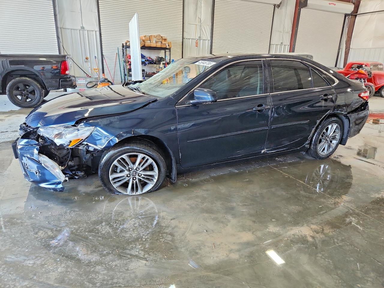 2017 TOYOTA CAMRY
