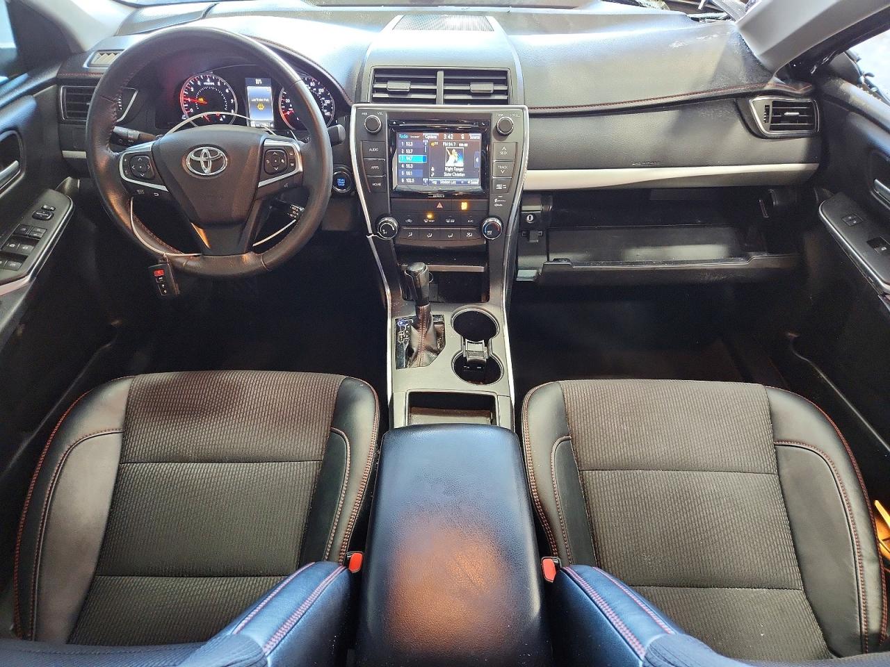2017 TOYOTA CAMRY photo 15