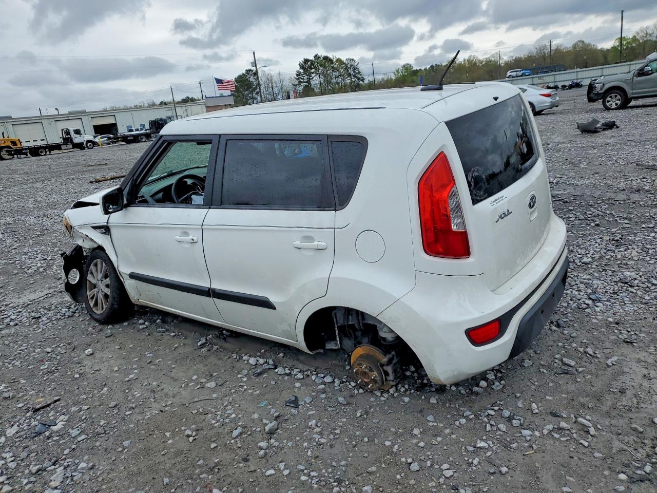 2013 KIA SOUL BASE photo 3