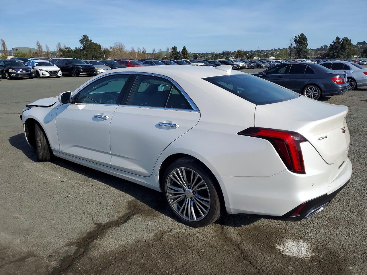2025 CADILLAC CT4 PREMIUM LUXURY photo 4