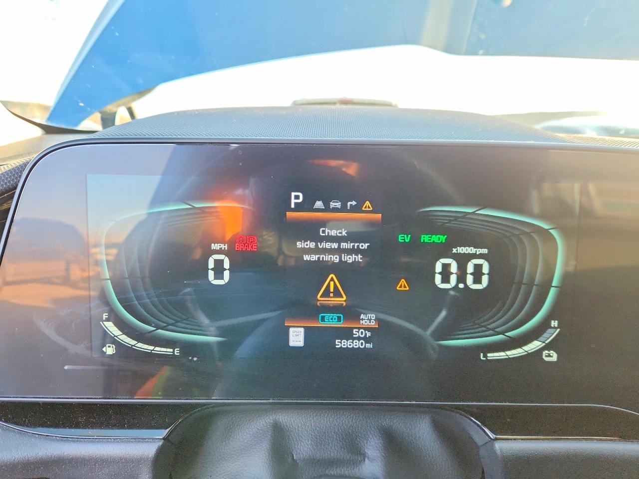 2023 KIA NIRO SX TOURING photo 17