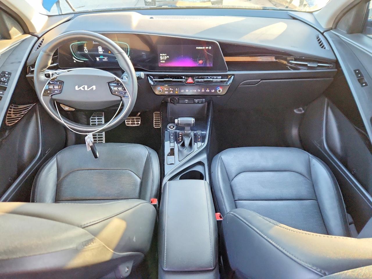 2023 KIA NIRO SX TOURING photo 15