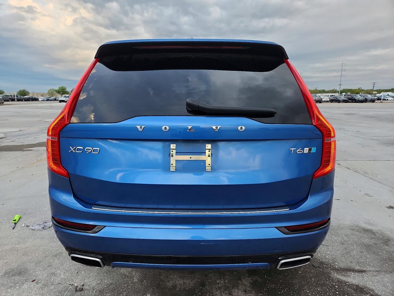 2019 VOLVO XC90 photo 21