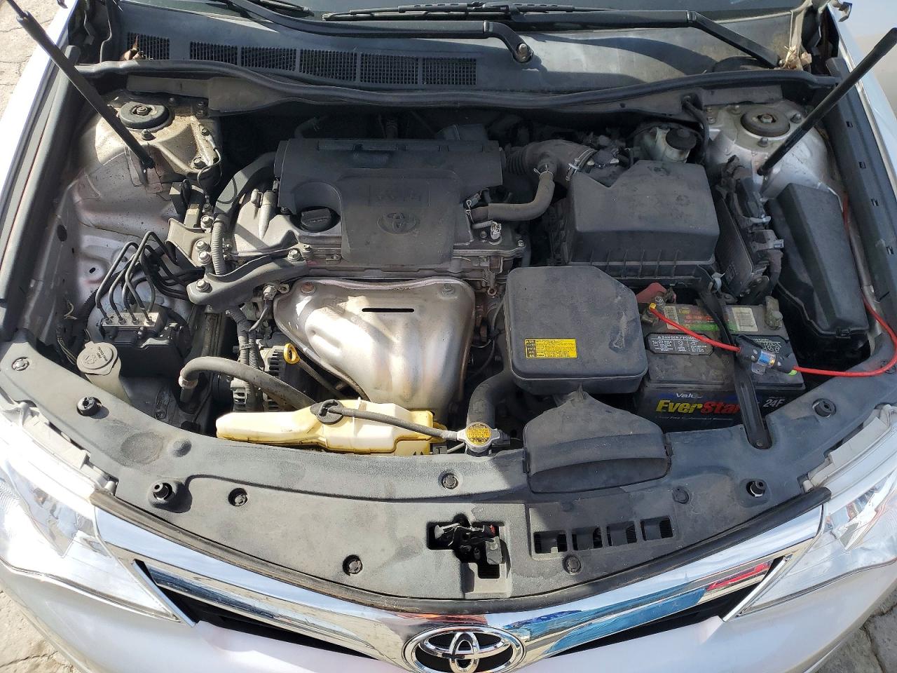 2012 TOYOTA CAMRY LE photo 21