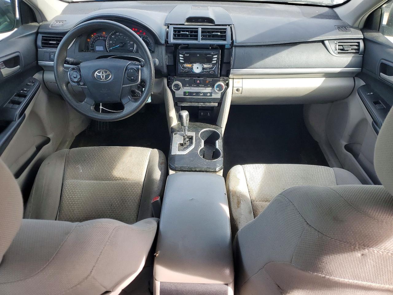 2012 TOYOTA CAMRY LE photo 15