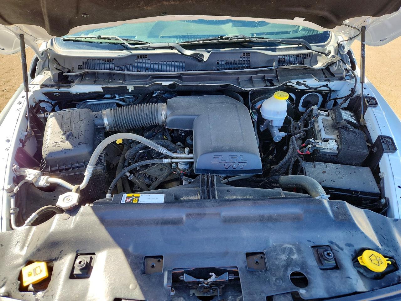 2023 RAM 1500 CLASSIC SLT photo 21