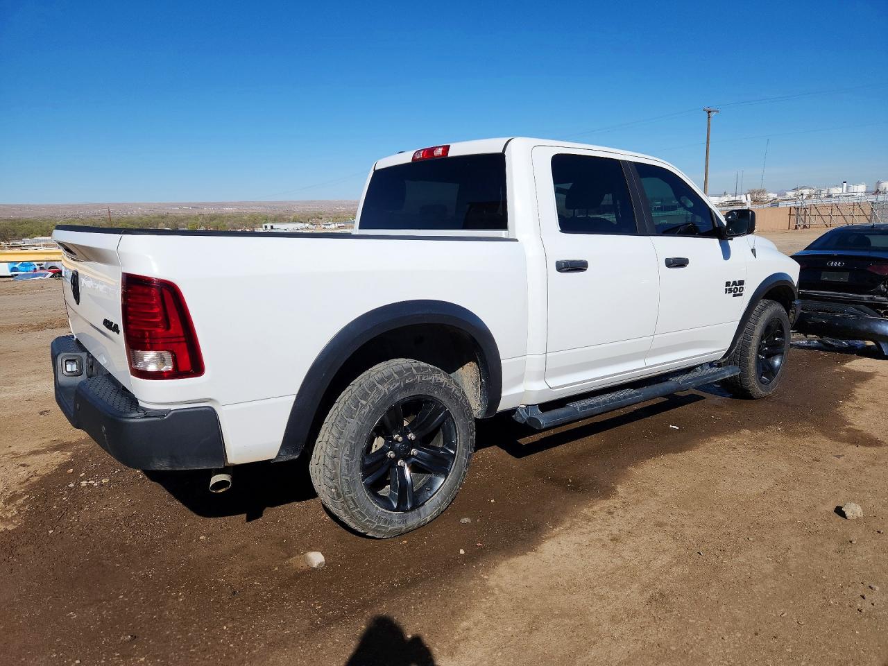 2023 RAM 1500 CLASSIC SLT photo 5
