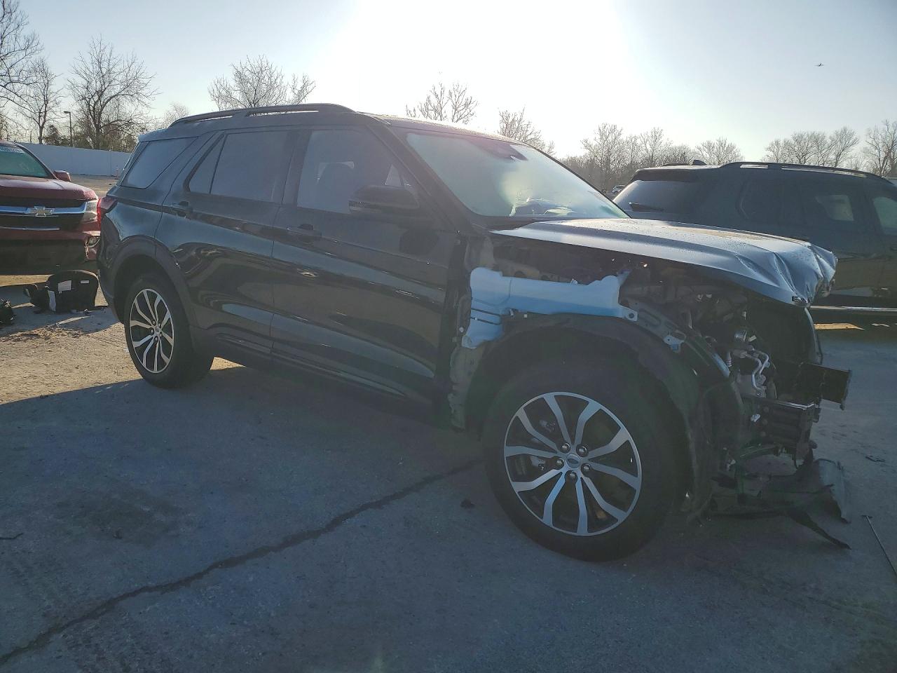 2025 FORD EXPLORER ST-LINE photo 4