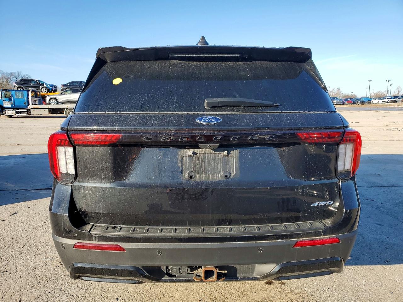 2025 FORD EXPLORER ST-LINE photo 6