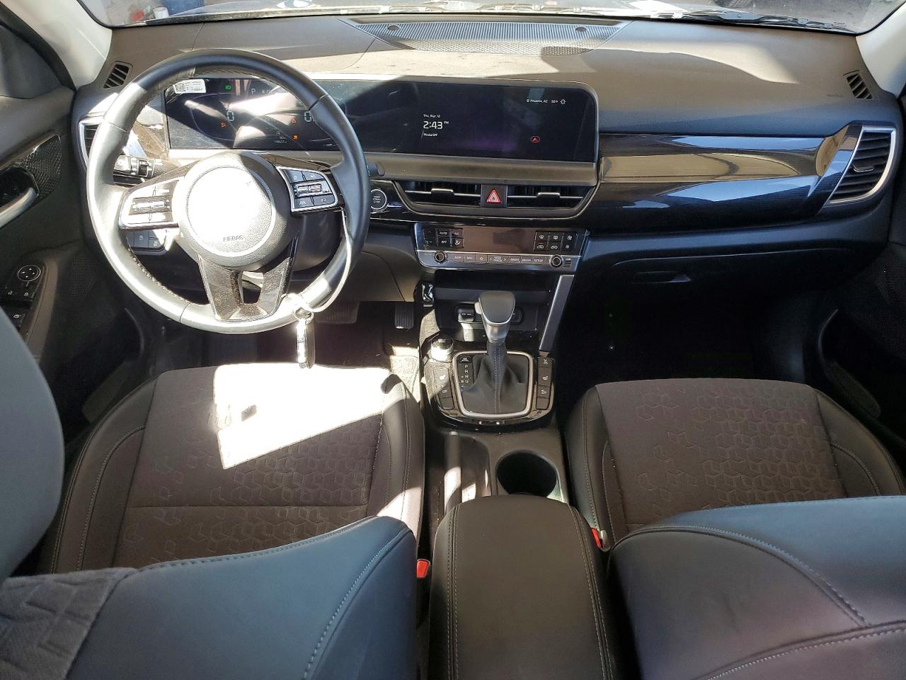 2025 KIA SELTOS S photo 8