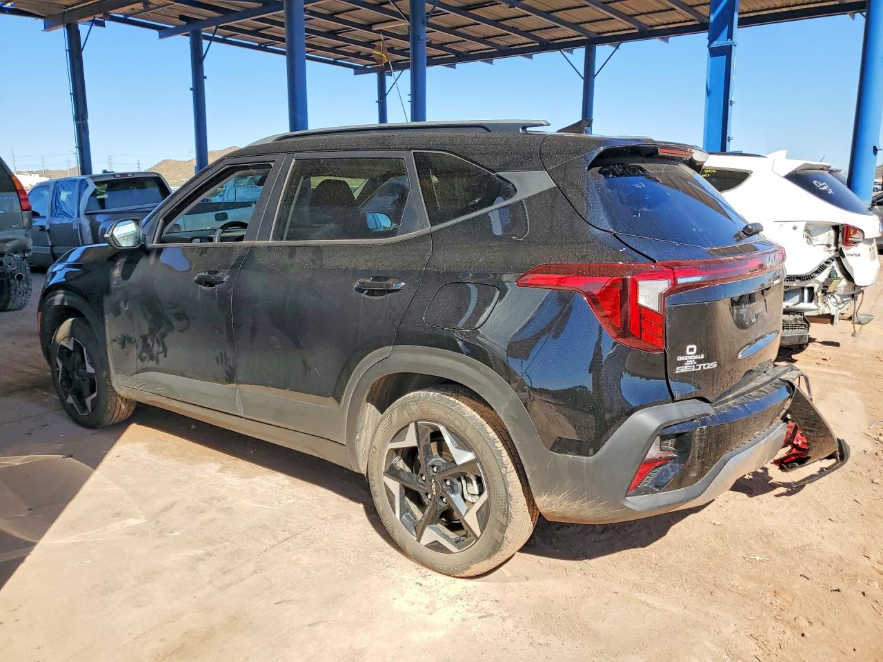 2025 KIA SELTOS S photo 2