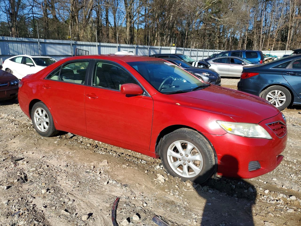 2011 TOYOTA CAMRY LE photo 4