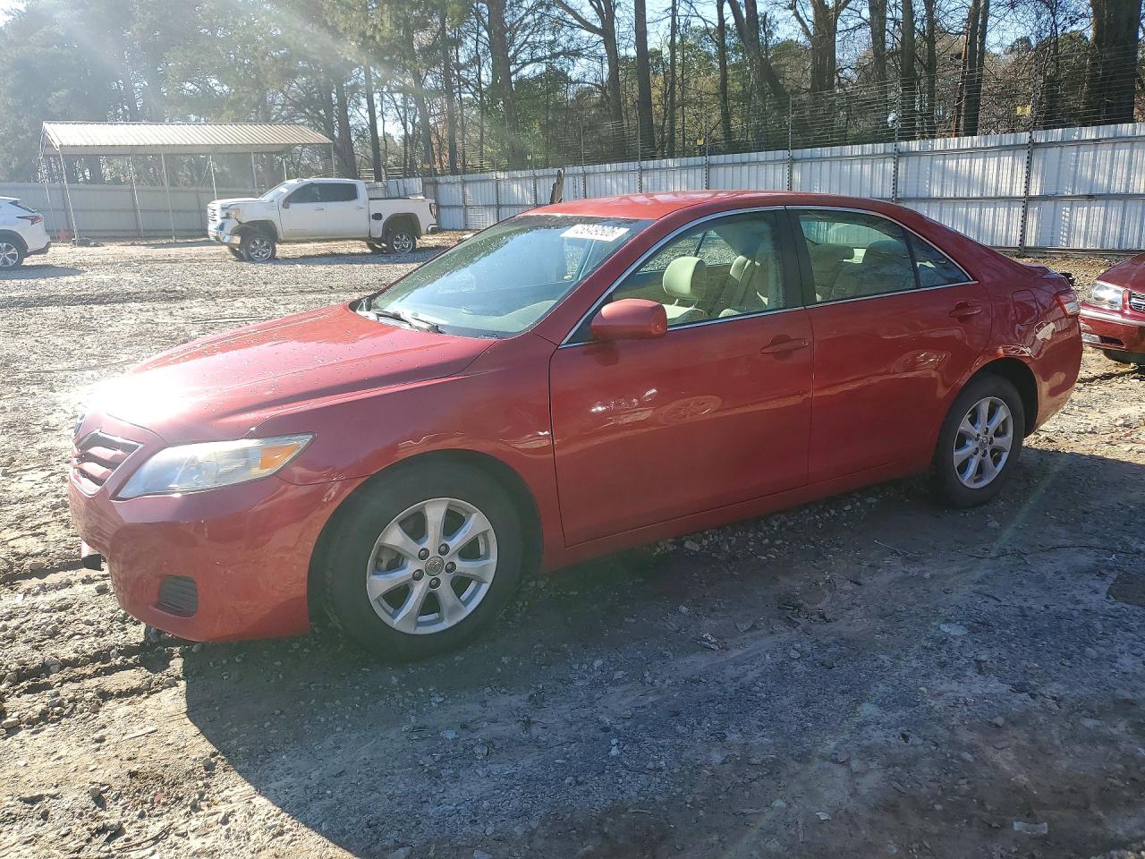 2011 TOYOTA CAMRY