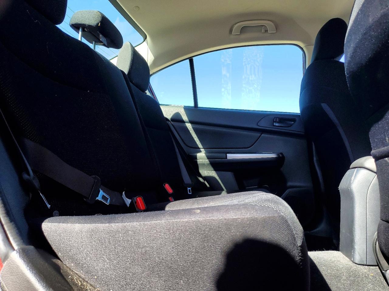 2016 SUBARU IMPREZA photo 28