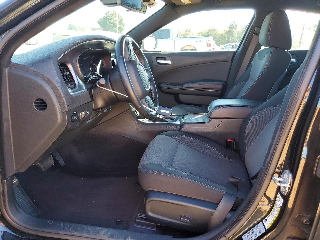 2016 DODGE CHARGER SE photo 13