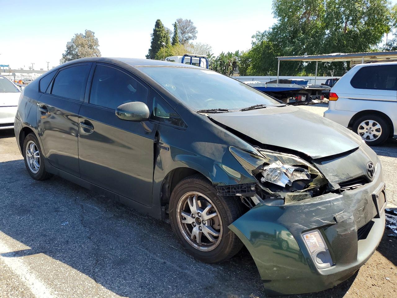 2010 TOYOTA PRIUS III photo 7