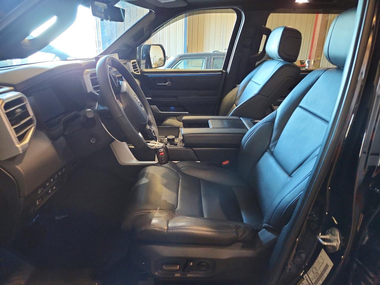 2024 TOYOTA SEQUOIA PLATINUM photo 7