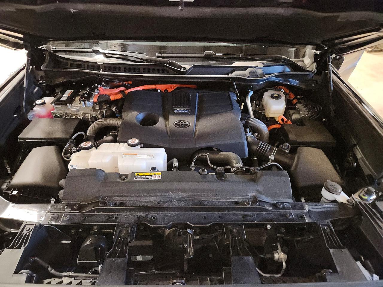 2024 TOYOTA SEQUOIA PLATINUM photo 12