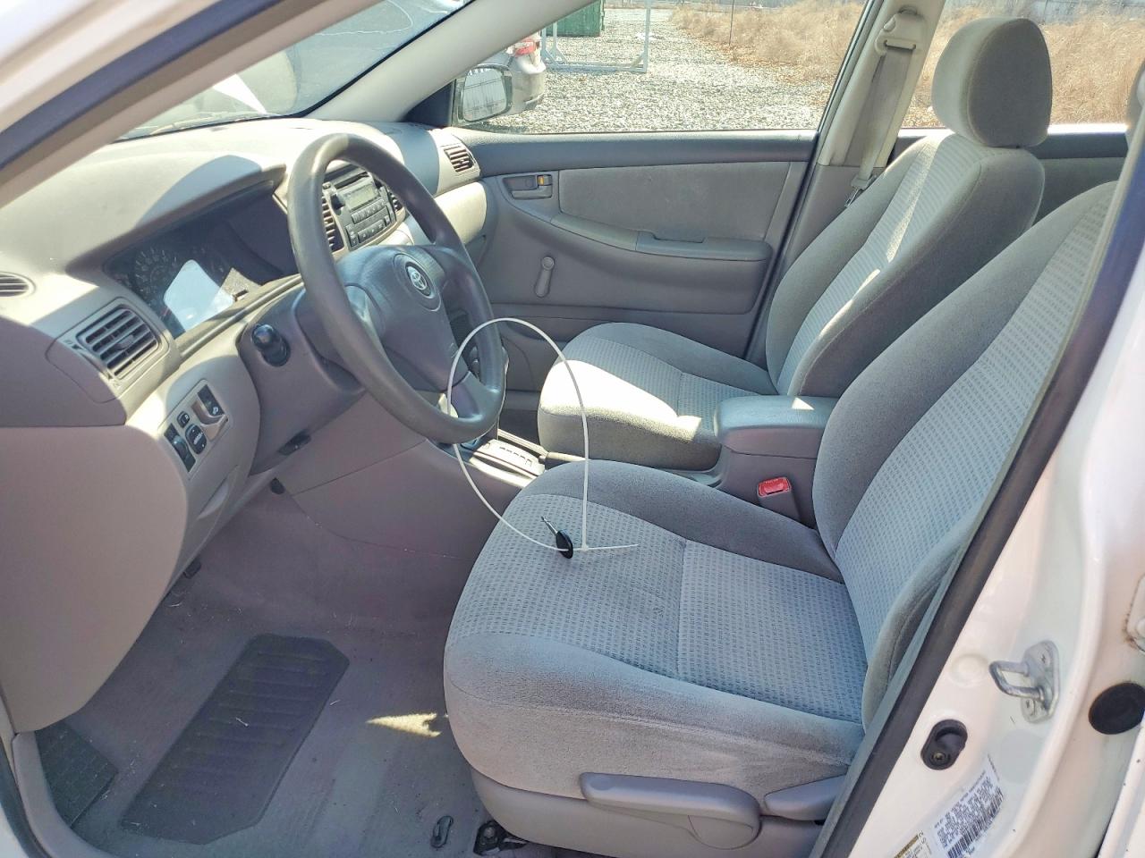 2006 TOYOTA COROLLA CE photo 13