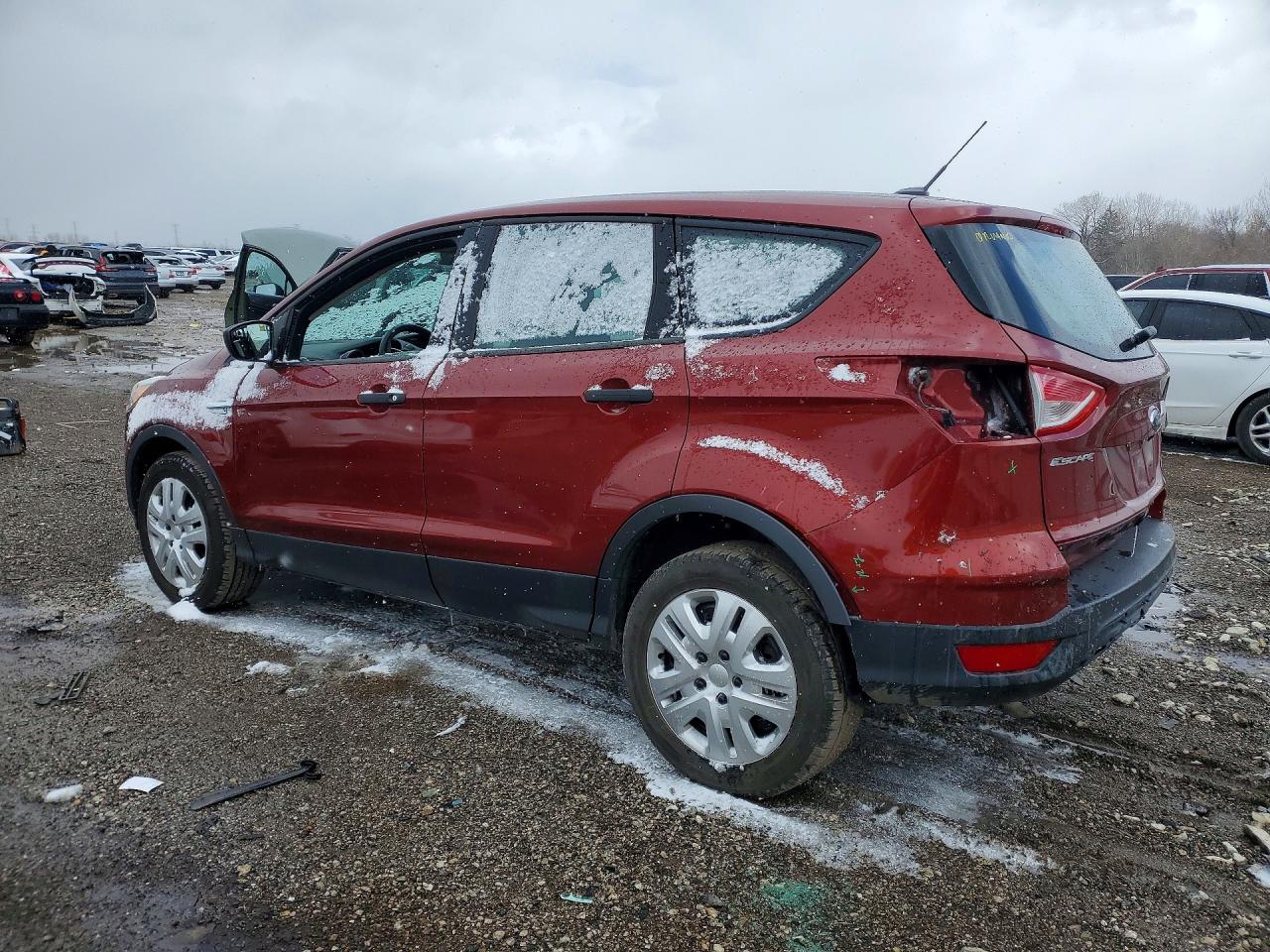 2016 FORD ESCAPE S photo 2