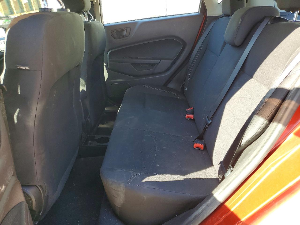 2019 FORD FIESTA SE photo 10