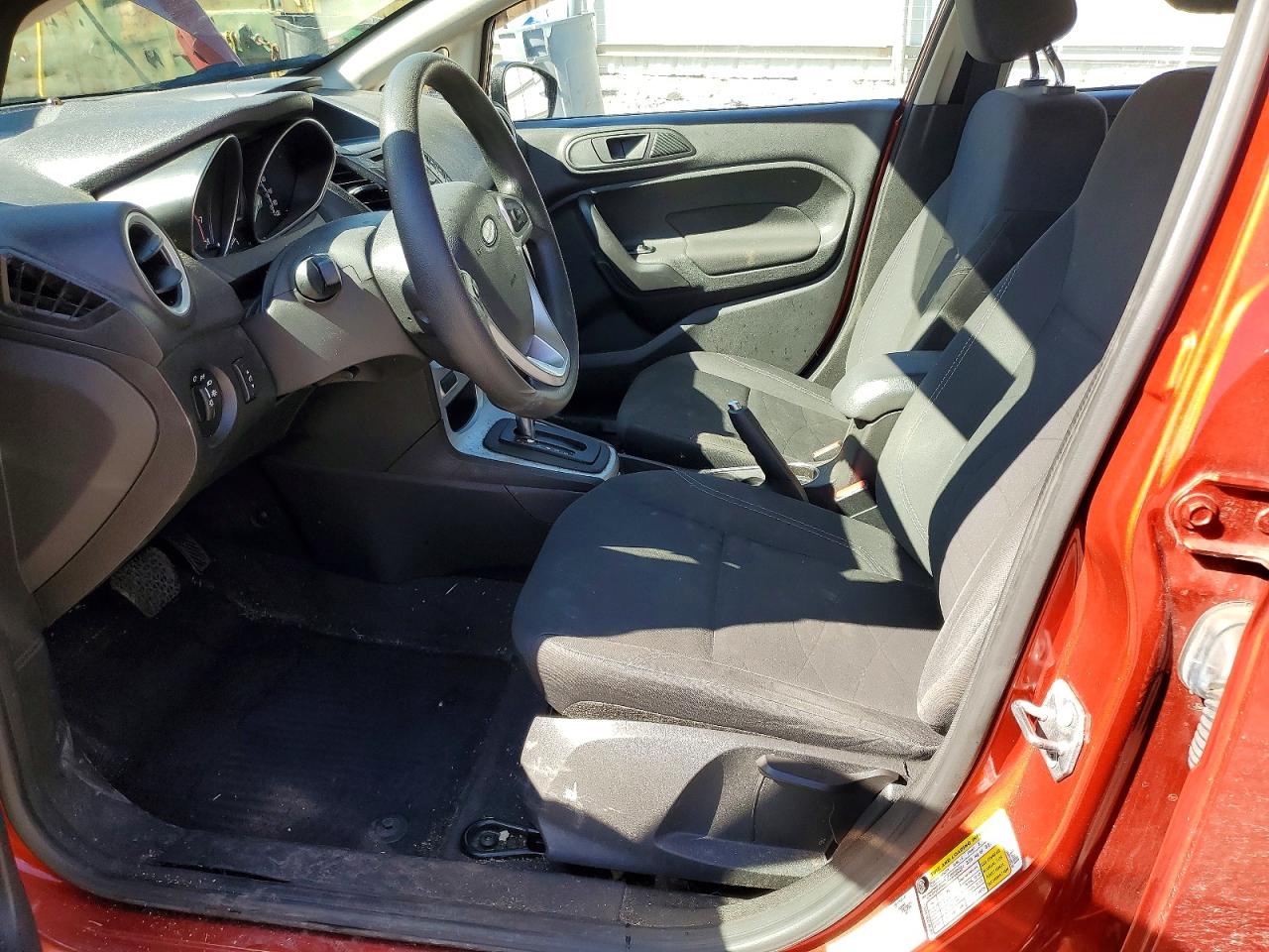 2019 FORD FIESTA SE photo 7