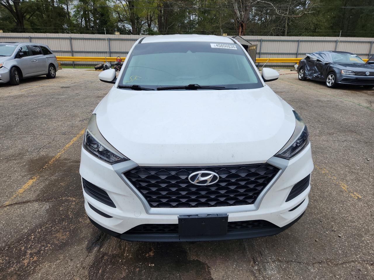2020 HYUNDAI TUCSON SE photo 9