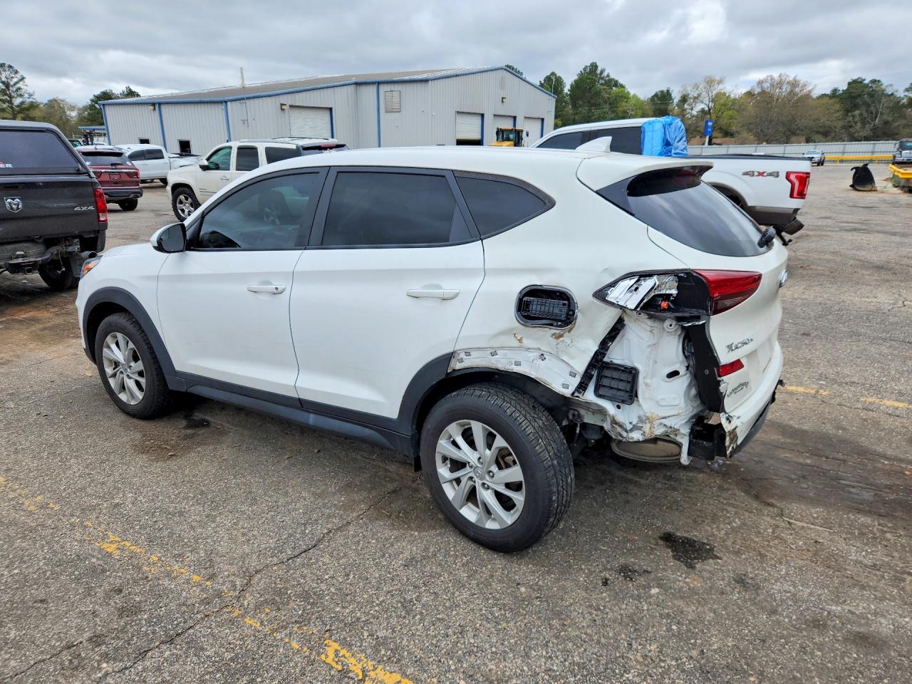 2020 HYUNDAI TUCSON SE photo 3