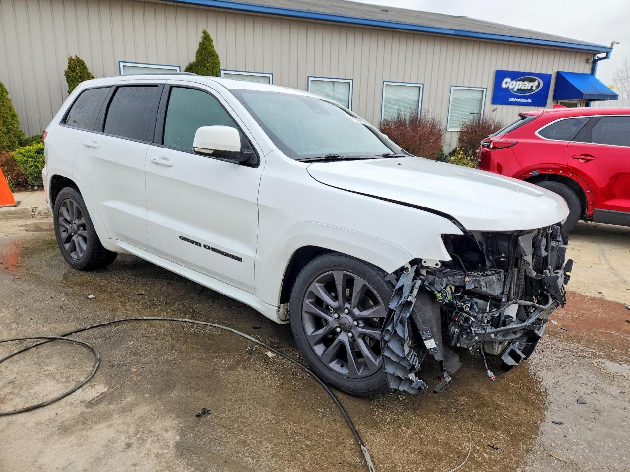 2019 JEEP GRAND CHEROKEE OVERLAND photo 4