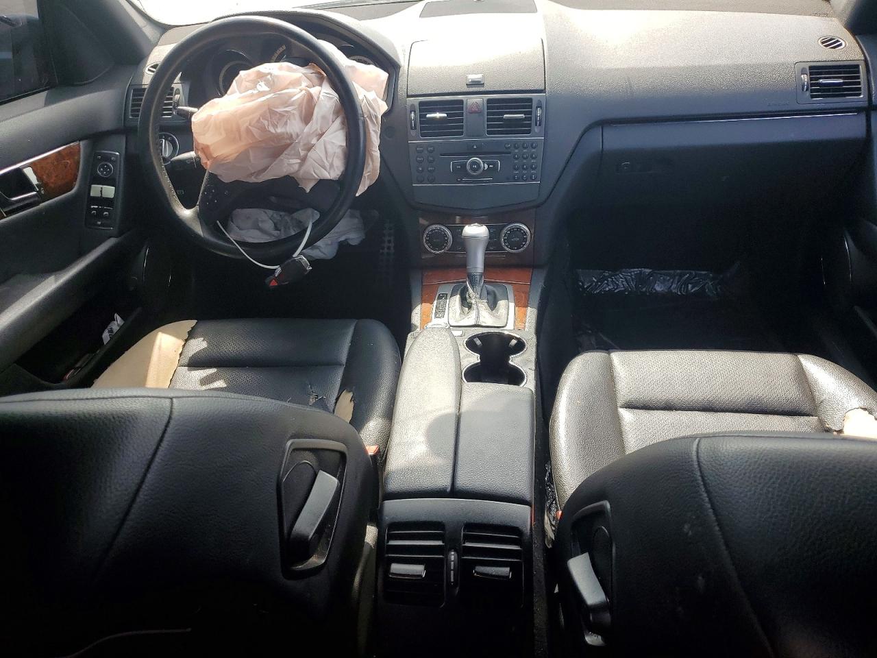 2011 MERCEDES-BENZ C 300 photo 22
