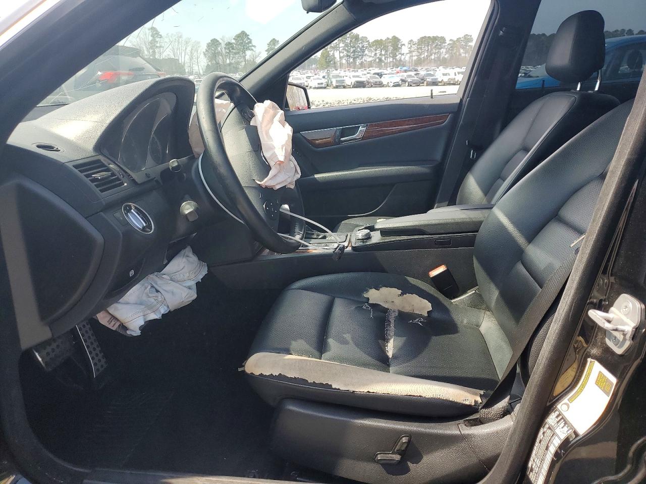 2011 MERCEDES-BENZ C 300 photo 19