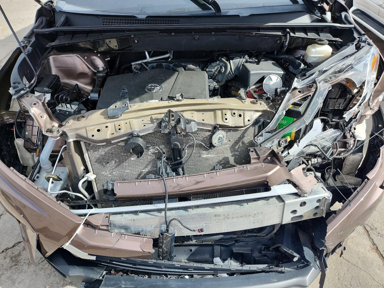 2019 TOYOTA HIGHLANDER XLE photo 12